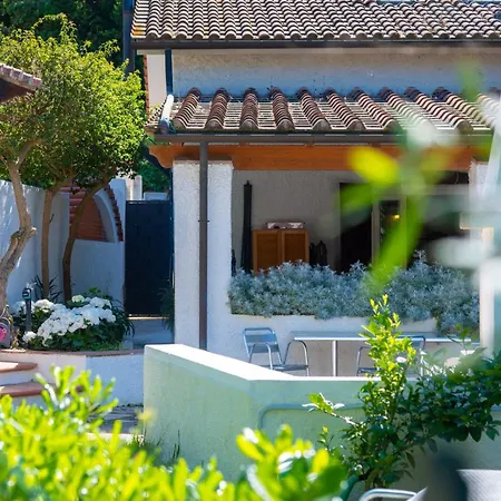 Villino Il Giardino - Ic Immobiliare 别墅 *